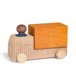 Camión madera naranja Lubu con figura