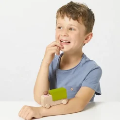 Camión madera verde Lubu con figura