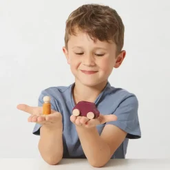 Coche madera morado Lubu con figura naranja