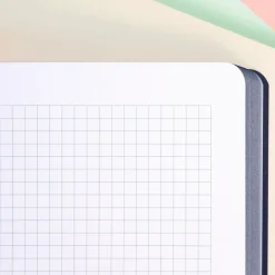 Cuaderno A4 48 hojas cuadro 5x5mm rosa serie 1918