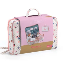 Maleta de Vanille con muñeco, ropa y accesorios Pomea