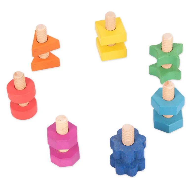 Set de tornillos y tuercas de madera