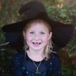 Sombrero de bruja negro